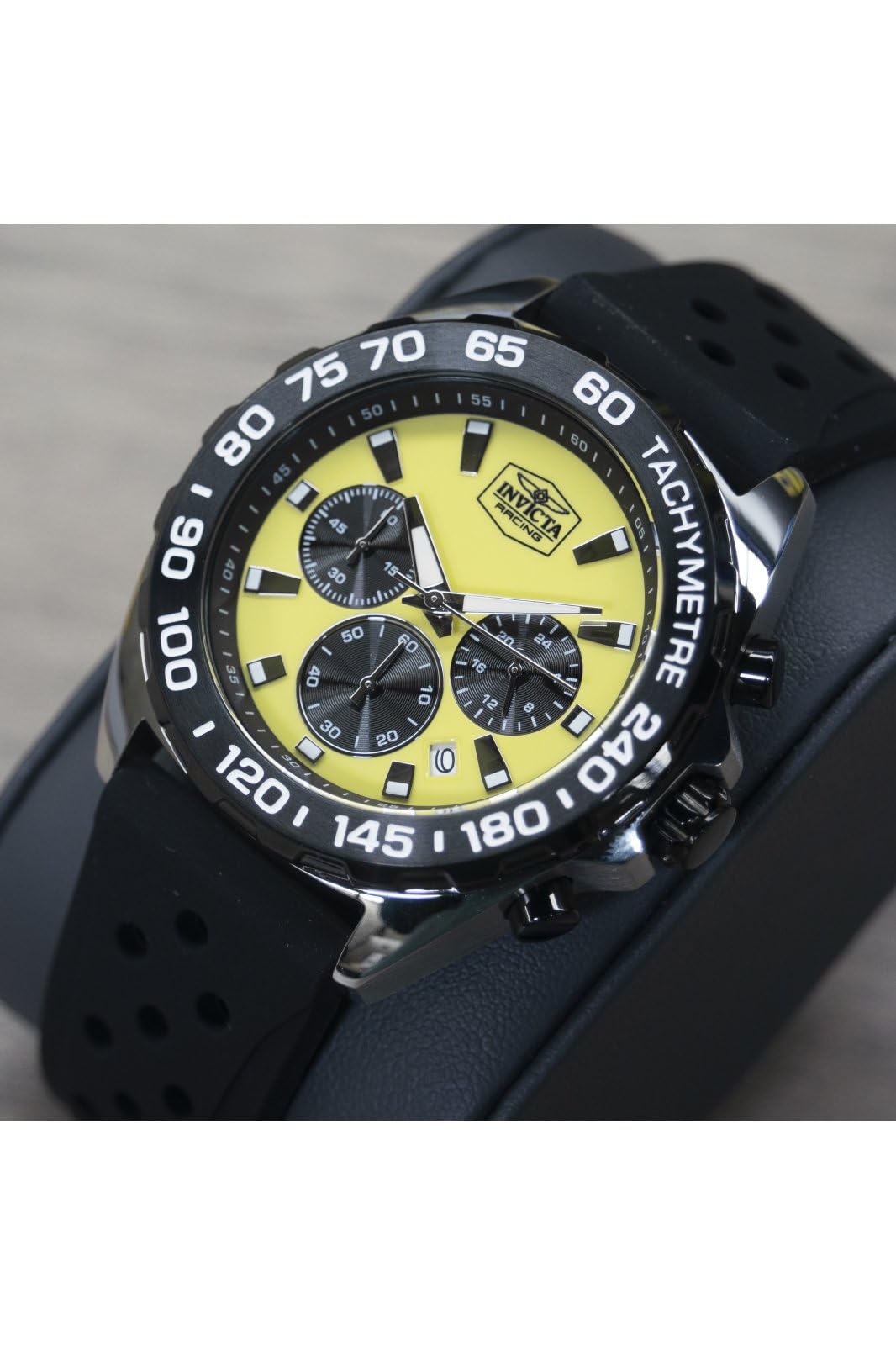 Invicta Racing Men 43mm VD53 Quartz - Image 3
